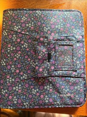 Y2K Vintage Old Navy Floral Zippered Binder Folio in Navy with Flowers
